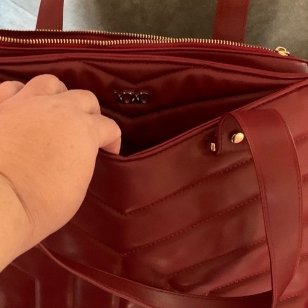 ♥️XOXO RED PUFFER SATCHEL/TOTE BAG - Picture 3 of 5